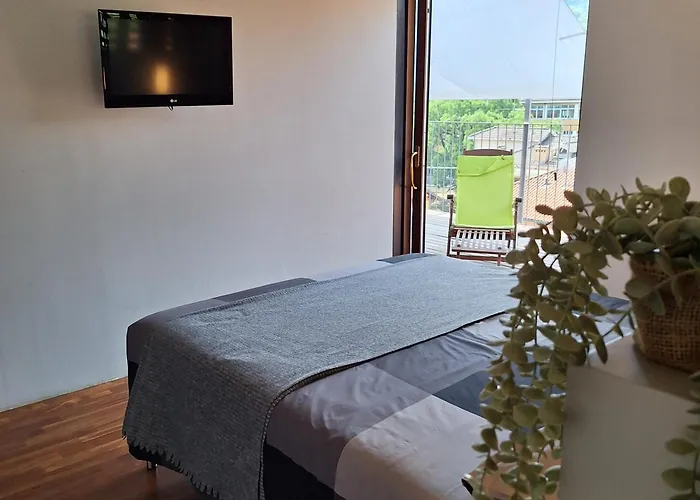 La Casa Del Artista 라베노-몸벨로